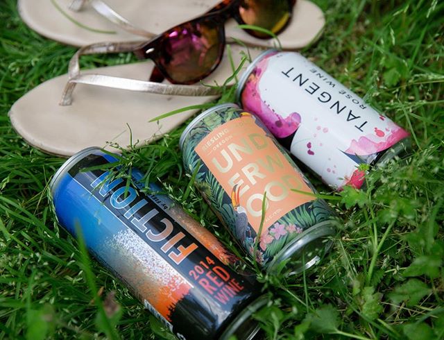 Raise your hand if you’re heading to #NOLA this weekend for #jazzfest ?! ????????????????♂️Swing by…