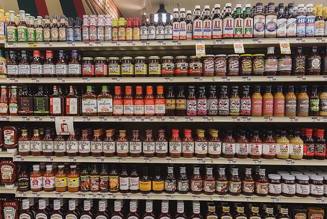 Oh hey you know what rhymes with LSU ?!? BBQ !!! Calandro’s has the ultimate…