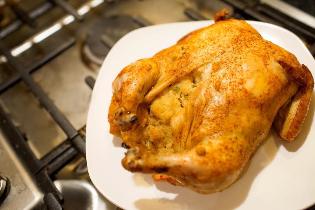 Impress your fam tonight with a stuffed chicken from our friends @bigeasyfoods !! These delicious…