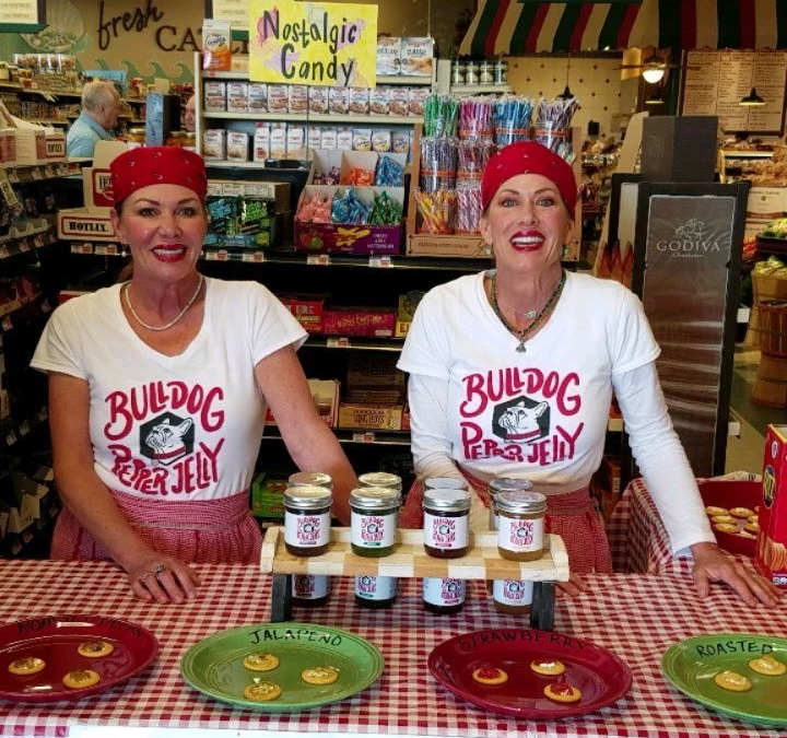 @bulldogpepperjelly is at Calandro’s Perkins *right now* until 3pm for their very first tasting and…