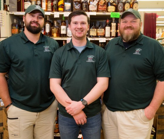 Calandro's Select Cellars staff & spirits services picture