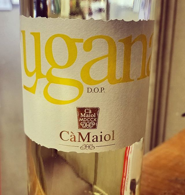 Our August Wine of the Month! CaMaiol Lugana Maiolo #wineofthemonth #wine #calandros #calandrossupermarket #calandrosmkt #italy…