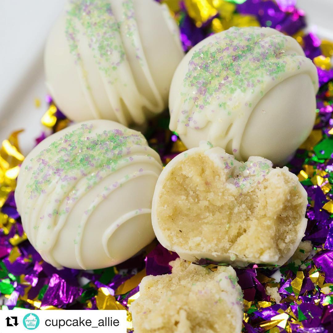 Special Delivery just in time for Mardi Gras. Our friends @cupcake_allie are restocking our cupcake…